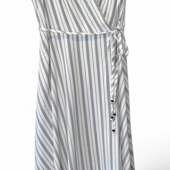 Calvin Klein Gray White Stripe Wrap Maxi Dress Size 10 - Picture 9 of 10